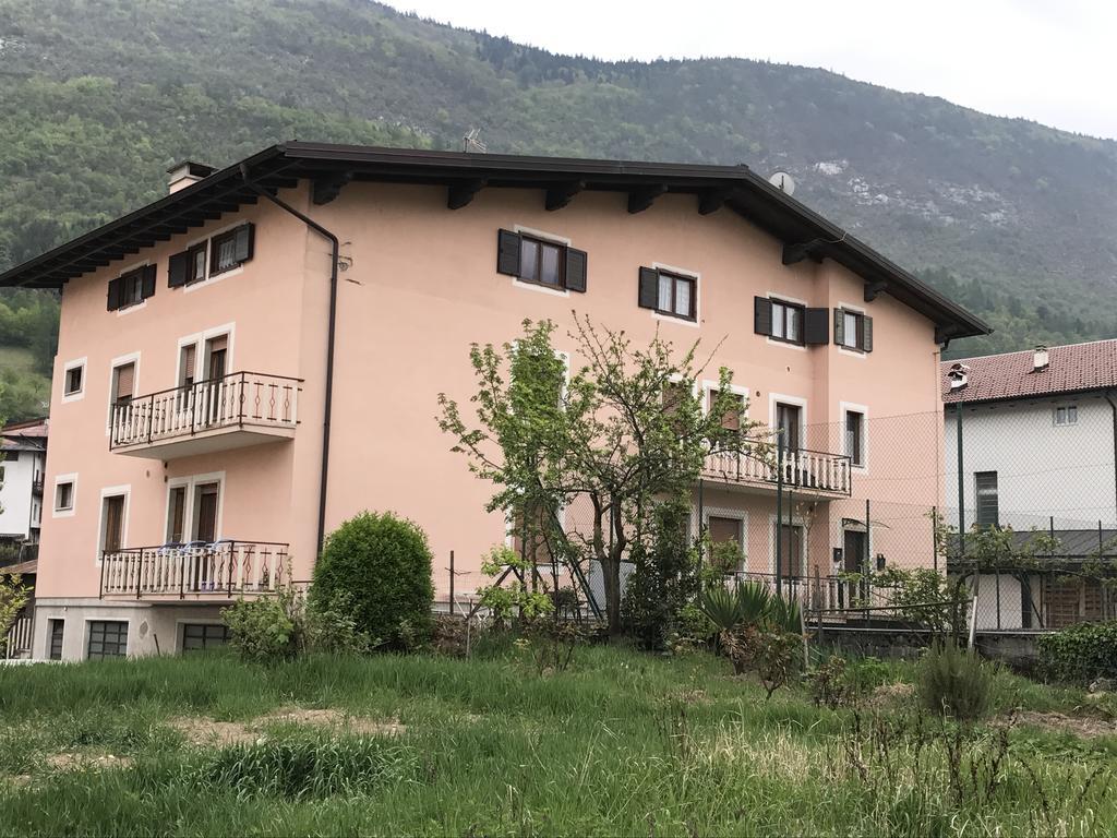 Palazzina Rosa Apartman Spormaggiore Kültér fotó