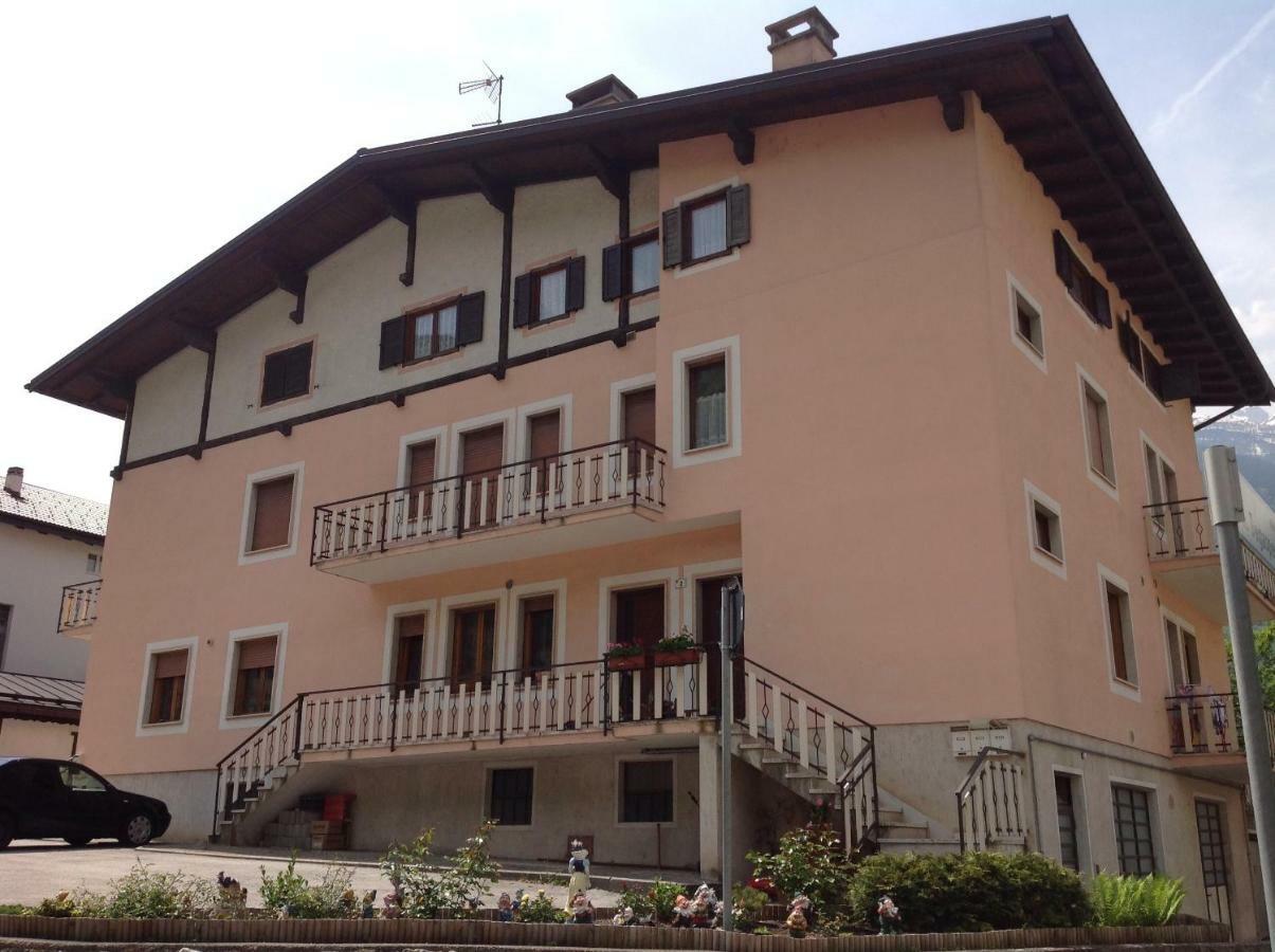 Palazzina Rosa Apartman Spormaggiore Kültér fotó